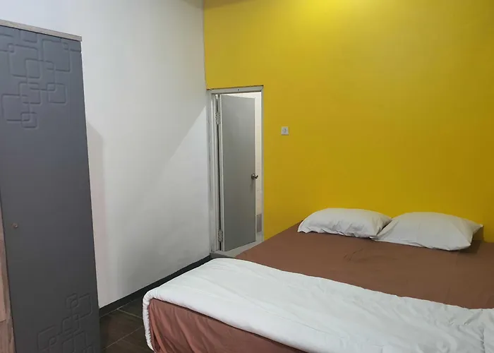 Oyo Life 93202 Pentagon Homestay Syariah Surabaya